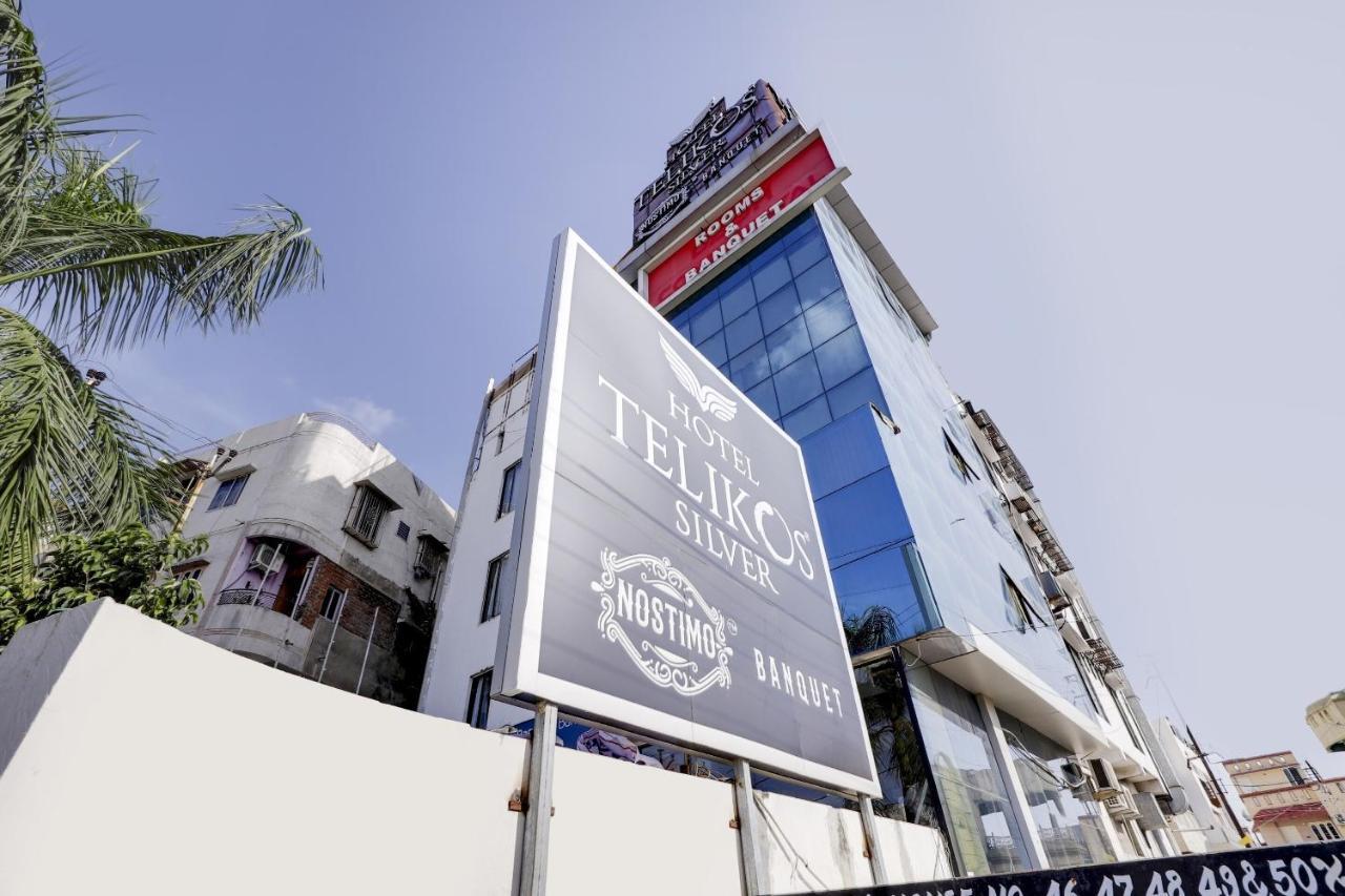 Oyo Hotel Dash Vadodara Zewnętrze zdjęcie