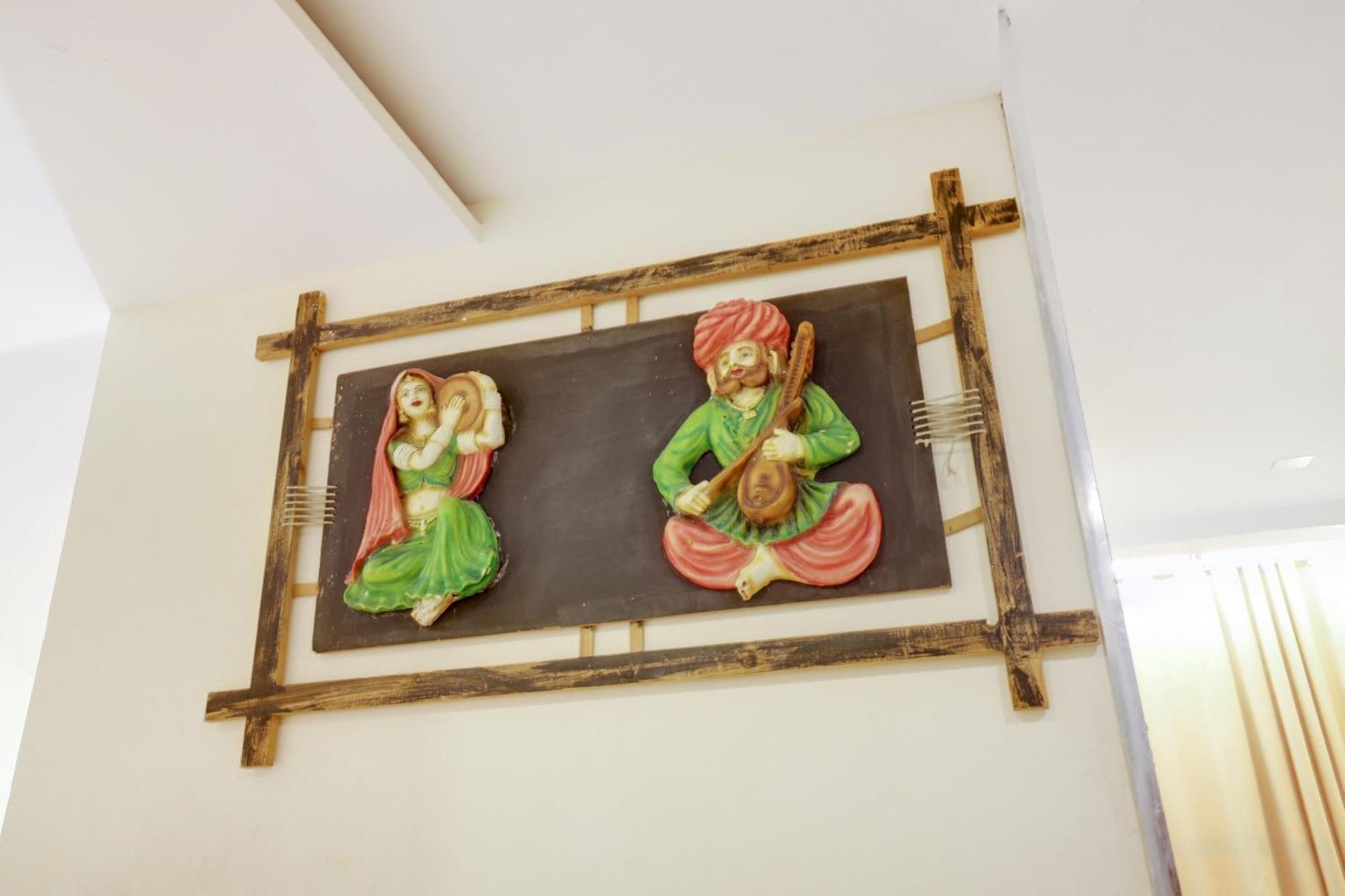 Oyo Hotel Dash Vadodara Zewnętrze zdjęcie